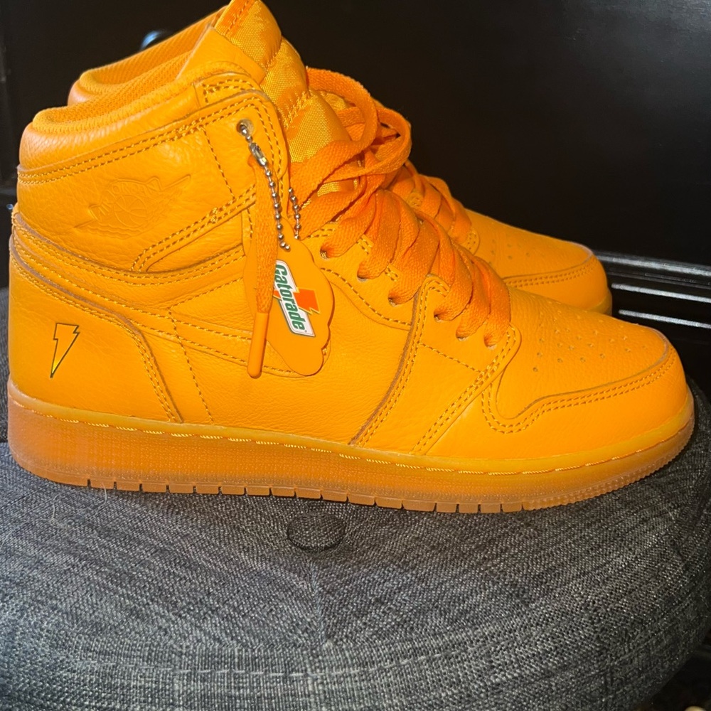 Gatorade orange Jordan 1 sz 6y